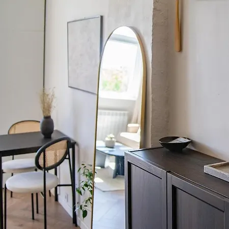 Cozy Loft Close To The Center Apartman